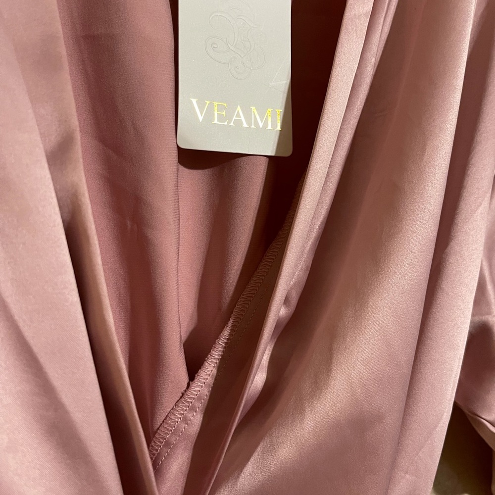 Silk Robe - Picture 4 of 5